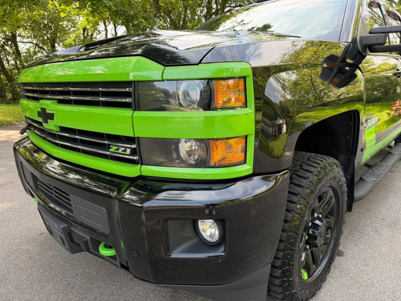 Used 2017 Chevrolet Silverado 2500 LTZ w/ Duramax Plus Package AWD/4WD image 61