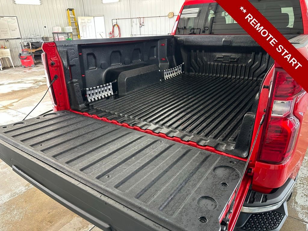 Used 2022 Chevrolet Silverado 1500 LT image 11