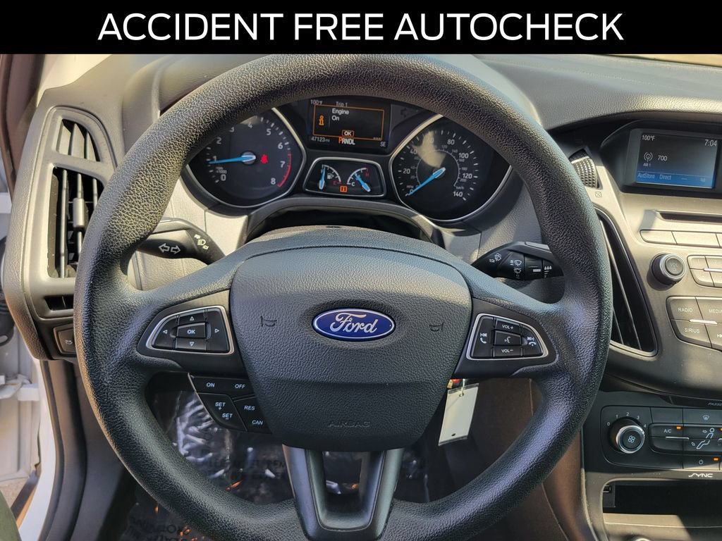 Certified 2017 Ford Focus SE FWD image 20