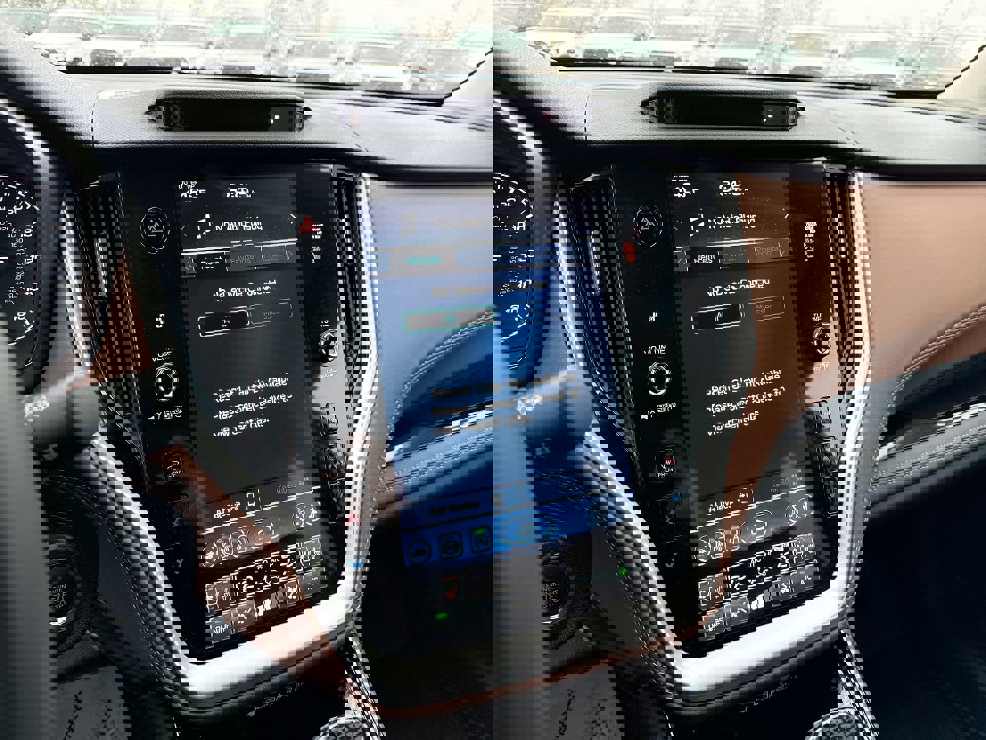 Used 2025 Subaru Outback Touring XT image 12