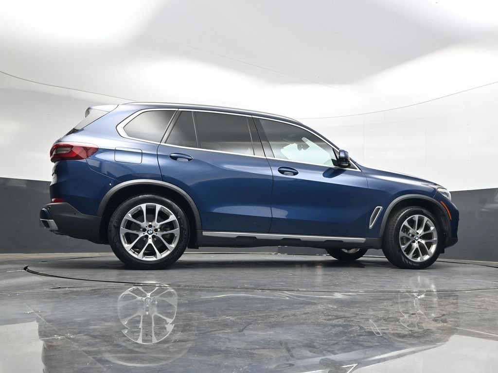 Used 2020 BMW X5 xDrive40i w/ Convenience Package AWD/4WD image 38