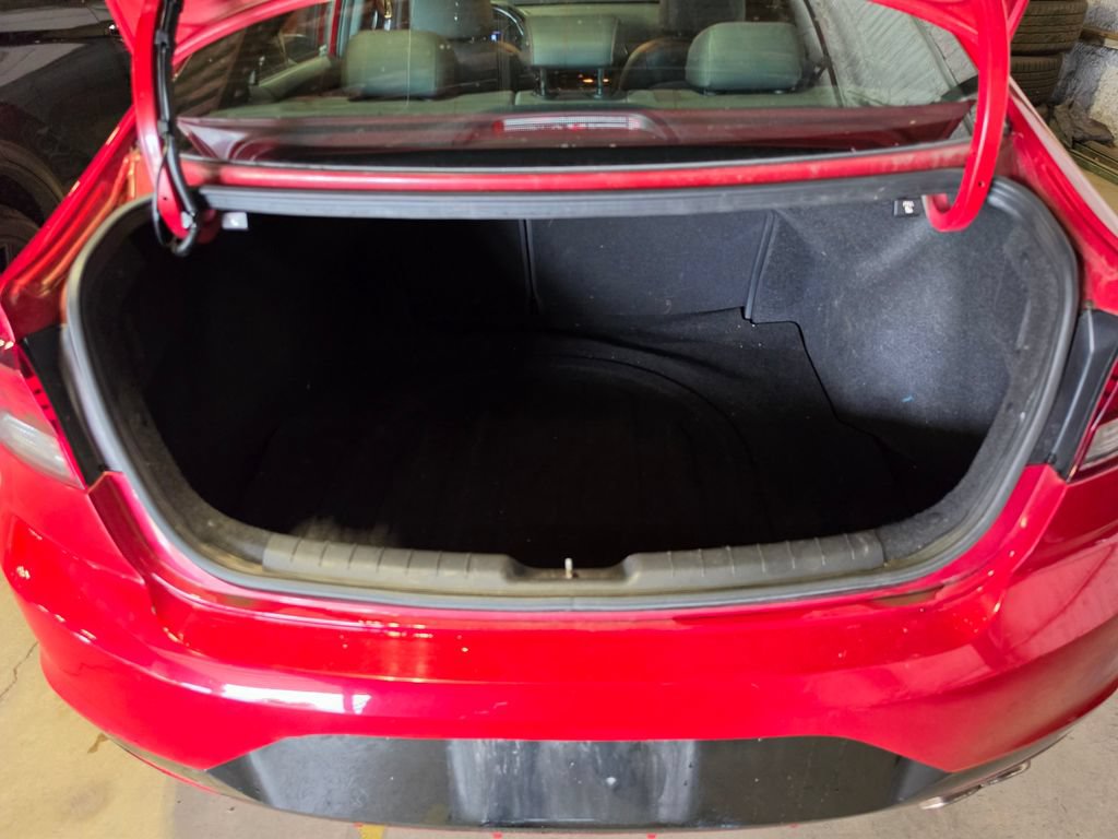 Used 2020 Hyundai Elantra Sport w/ Cargo Package (C1) FWD image 8