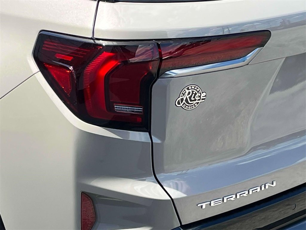 New 2026 GMC Terrain AT4 w/ LPO, Floor Liner Package image 10