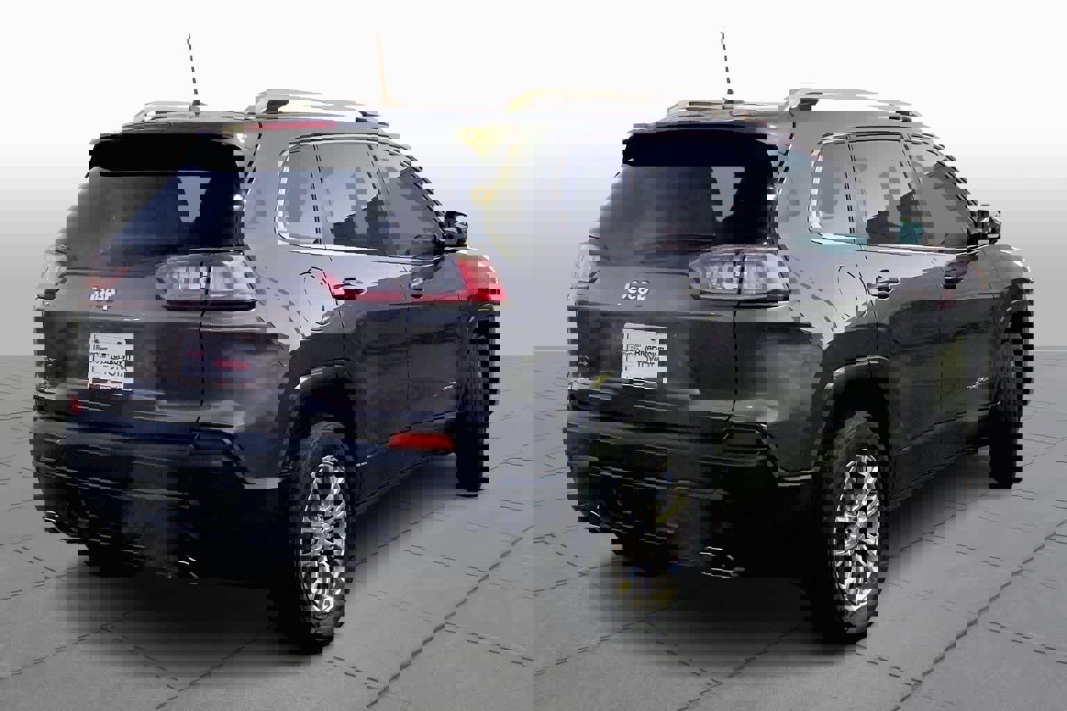 Used 2020 Jeep Cherokee Latitude Lux w/ Comfort/Convenience Group image 12