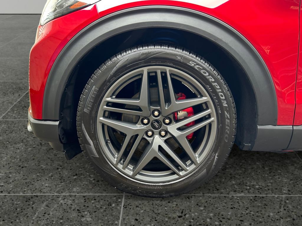 Used 2025 Ford Explorer ST w/ Sun And Sound Package AWD/4WD image 4