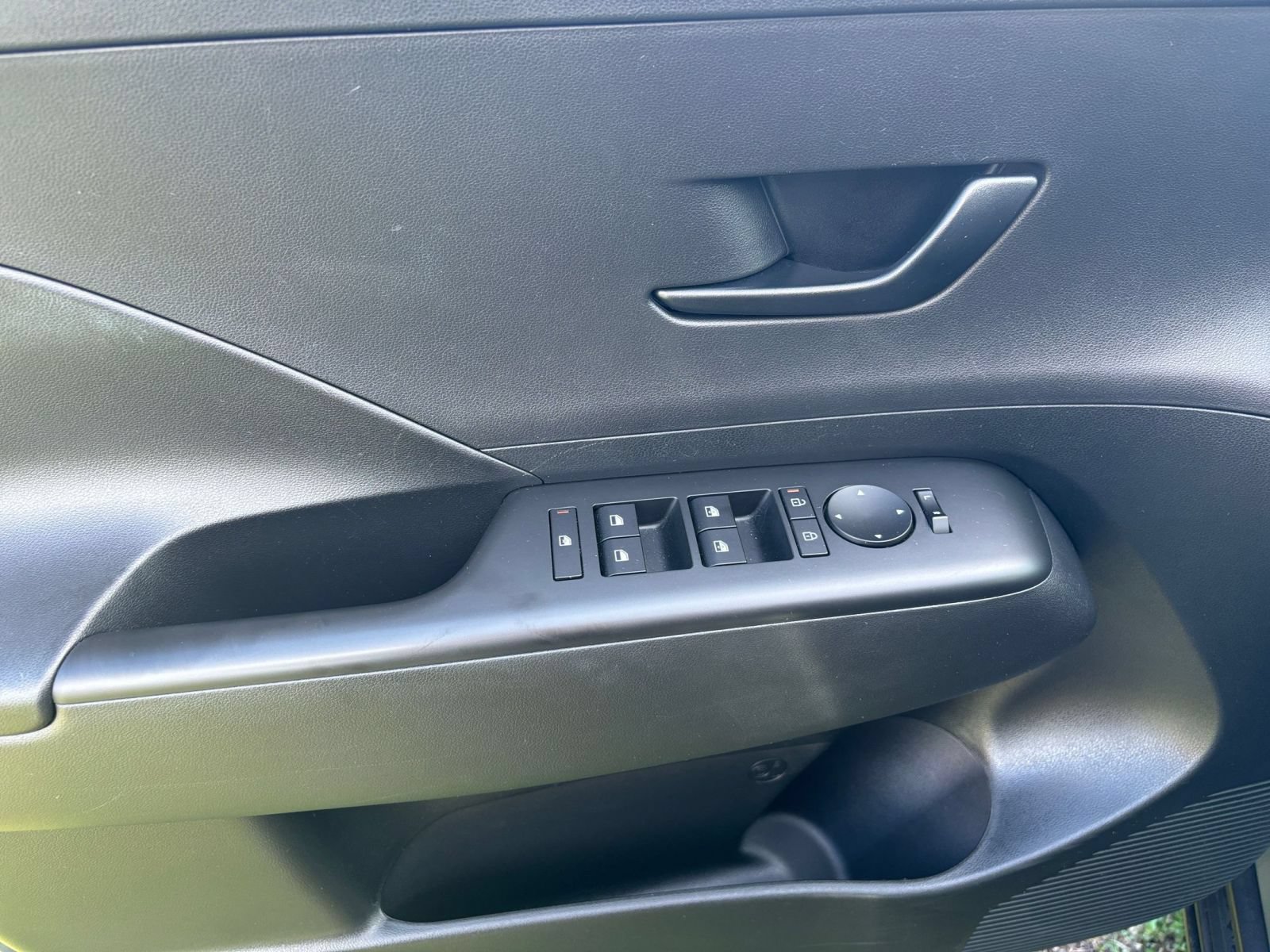 Used 2026 Hyundai Kona SEL Sport FWD image 18