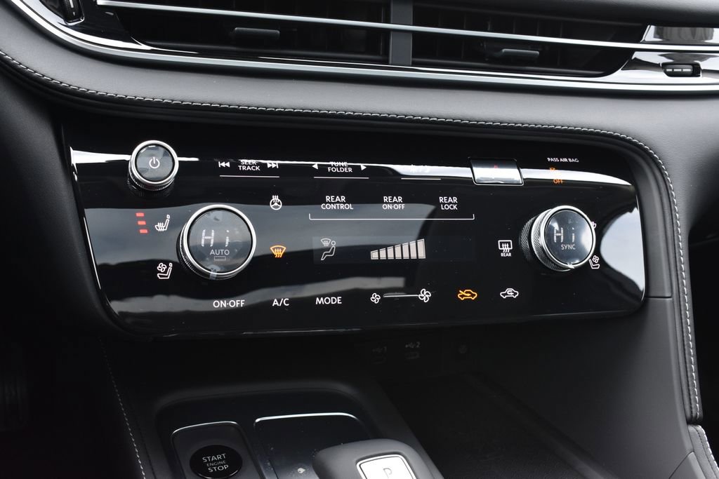 New 2026 INFINITI QX60 Luxe w/ Family Package image 26