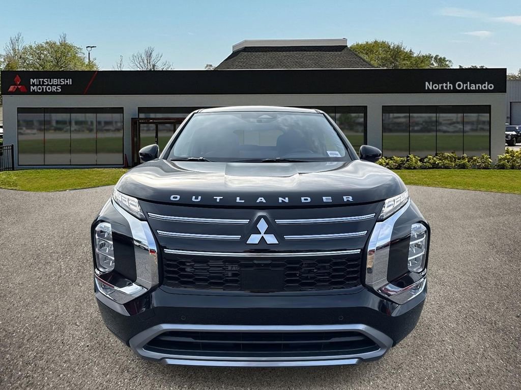 New 2026 Mitsubishi Outlander SE image 8