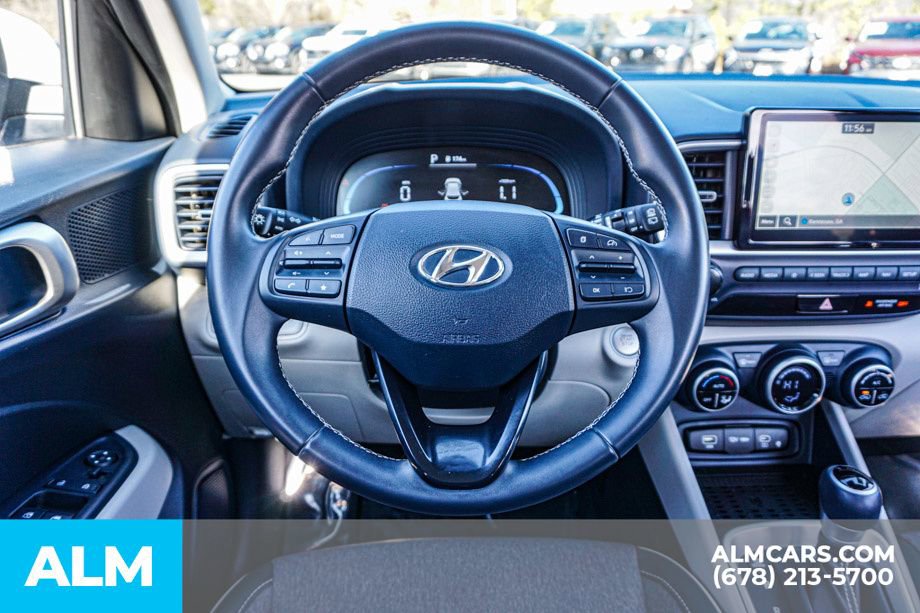 Used 2024 Hyundai Venue Limited image 28