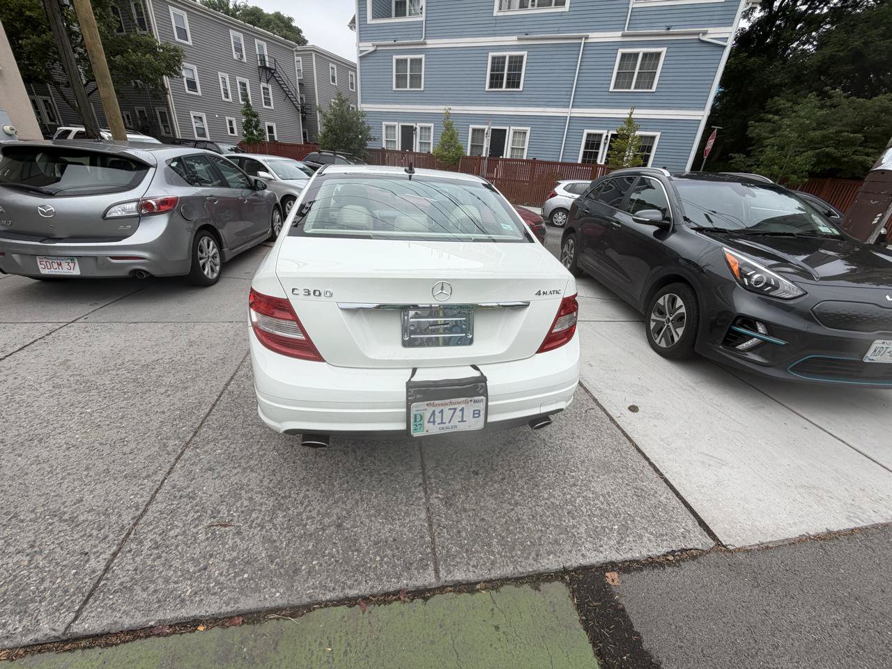 Used 2011 Mercedes-Benz C 300 4MATIC Sedan image 5