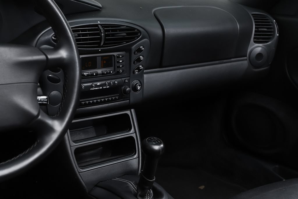 Used 1999 Porsche Boxster RWD image 12