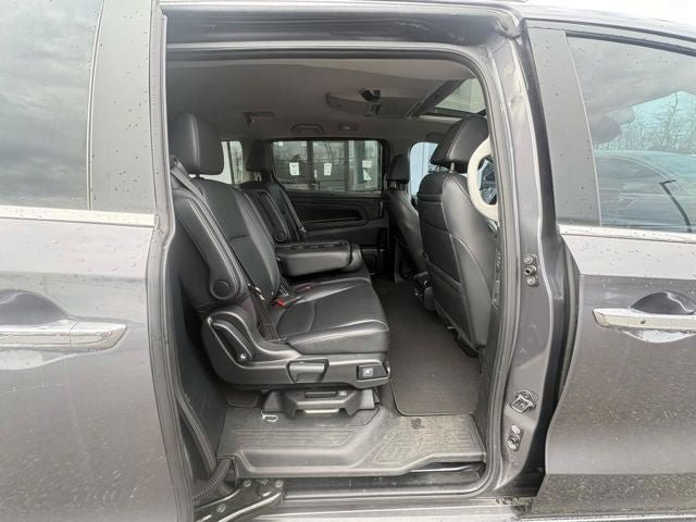 Used 2023 Honda Odyssey Touring image 3