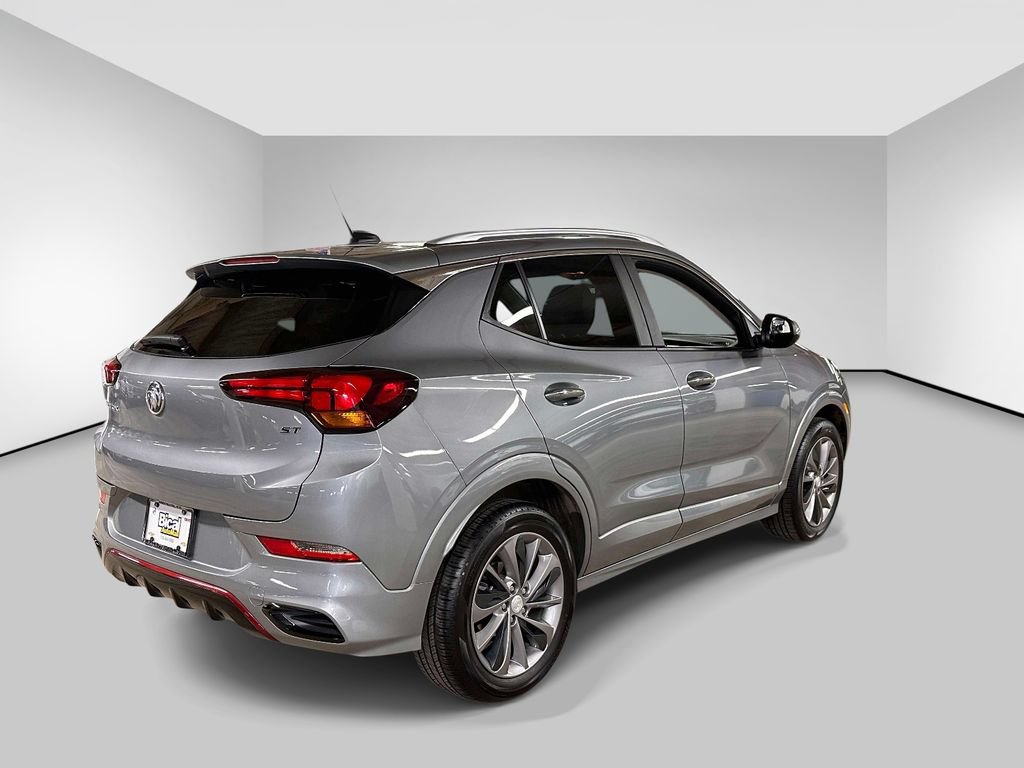 Used 2023 Buick Encore GX Select w/ Sport Touring Package FWD image 5
