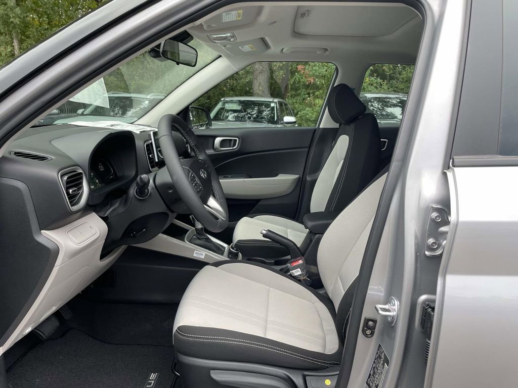 New 2026 Hyundai Venue SEL image 15