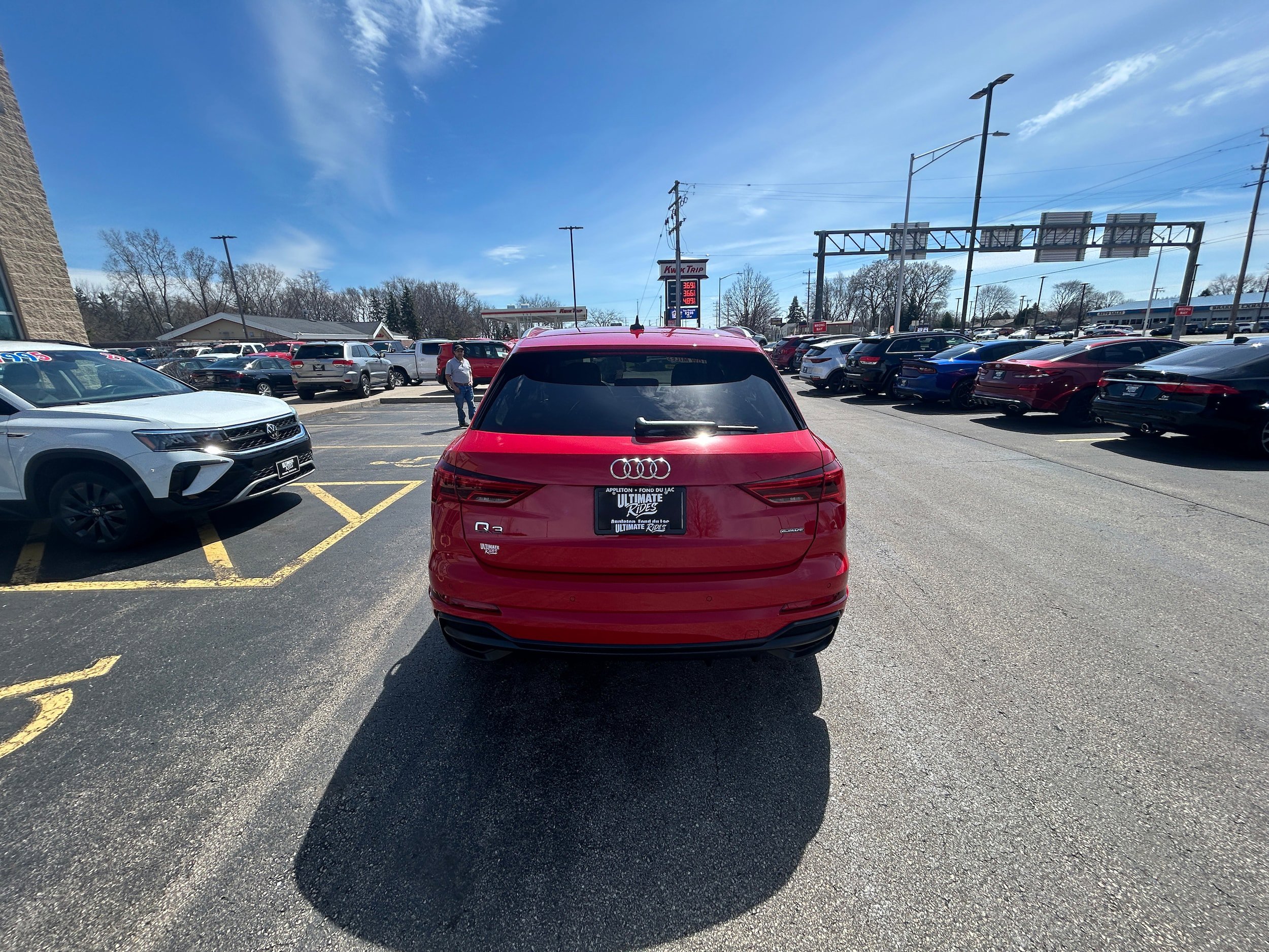 Used 2020 Audi Q3 2.0T Premium Plus AWD/4WD image 4