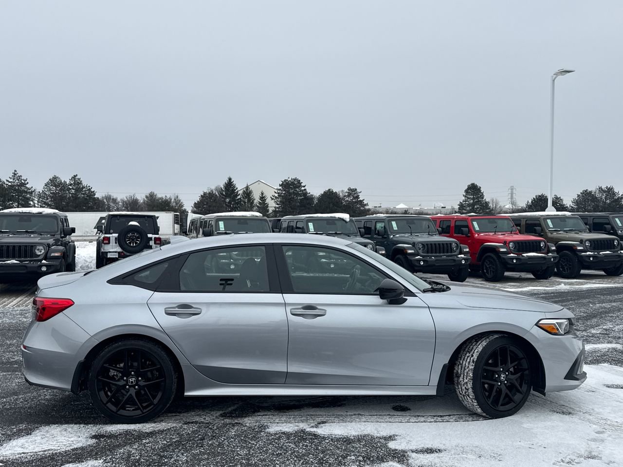 Used 2024 Honda Civic Sport image 2