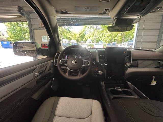 New 2026 RAM 1500 Laramie w/ Advanced Safety Group II AWD/4WD image 12