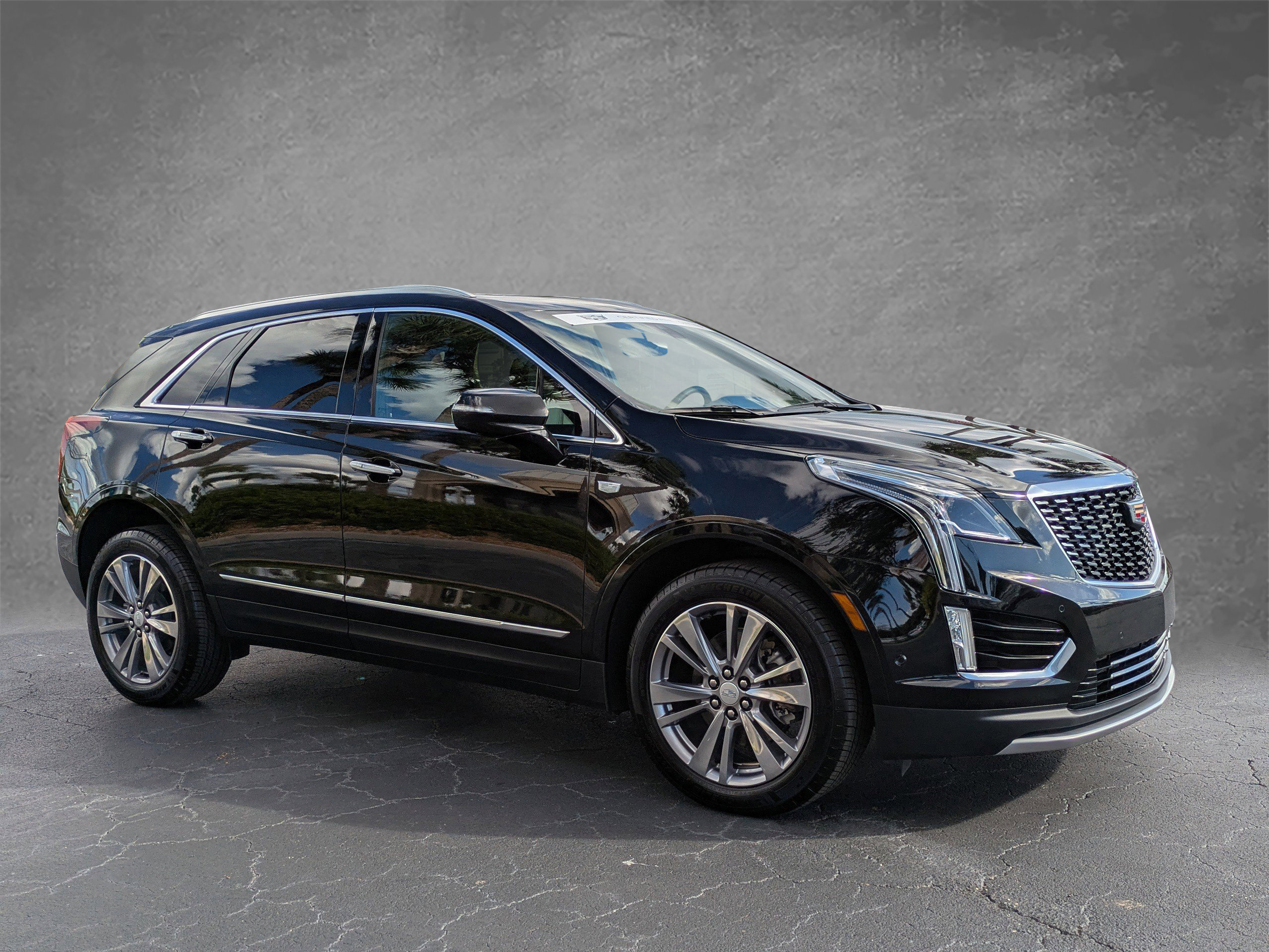 Certified 2025 Cadillac XT5 Premium Luxury w/ Technology Package image 7