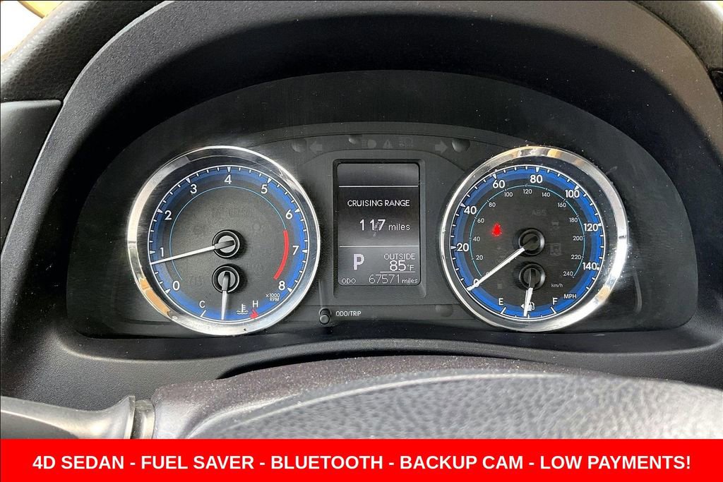 Used 2017 Toyota Corolla LE image 13