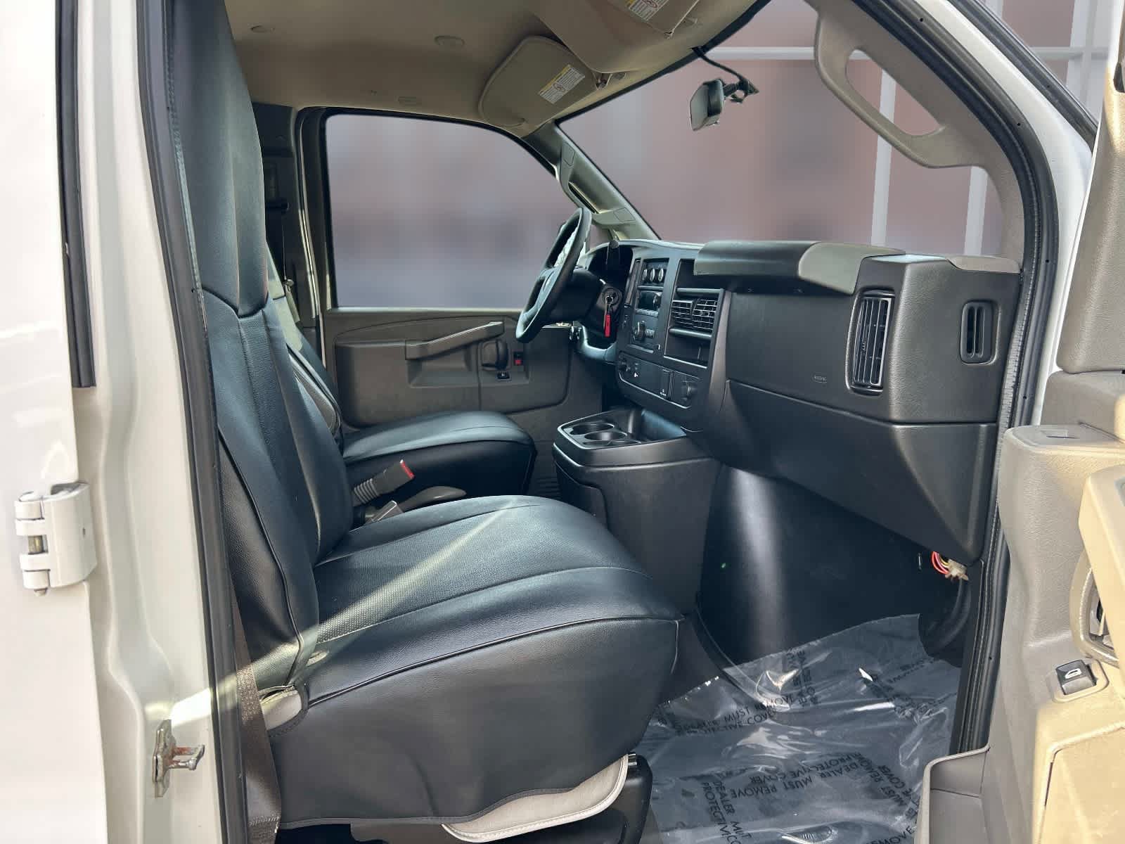 Used 2022 Chevrolet Express 2500 w/ Driver Convenience Package RWD image 16