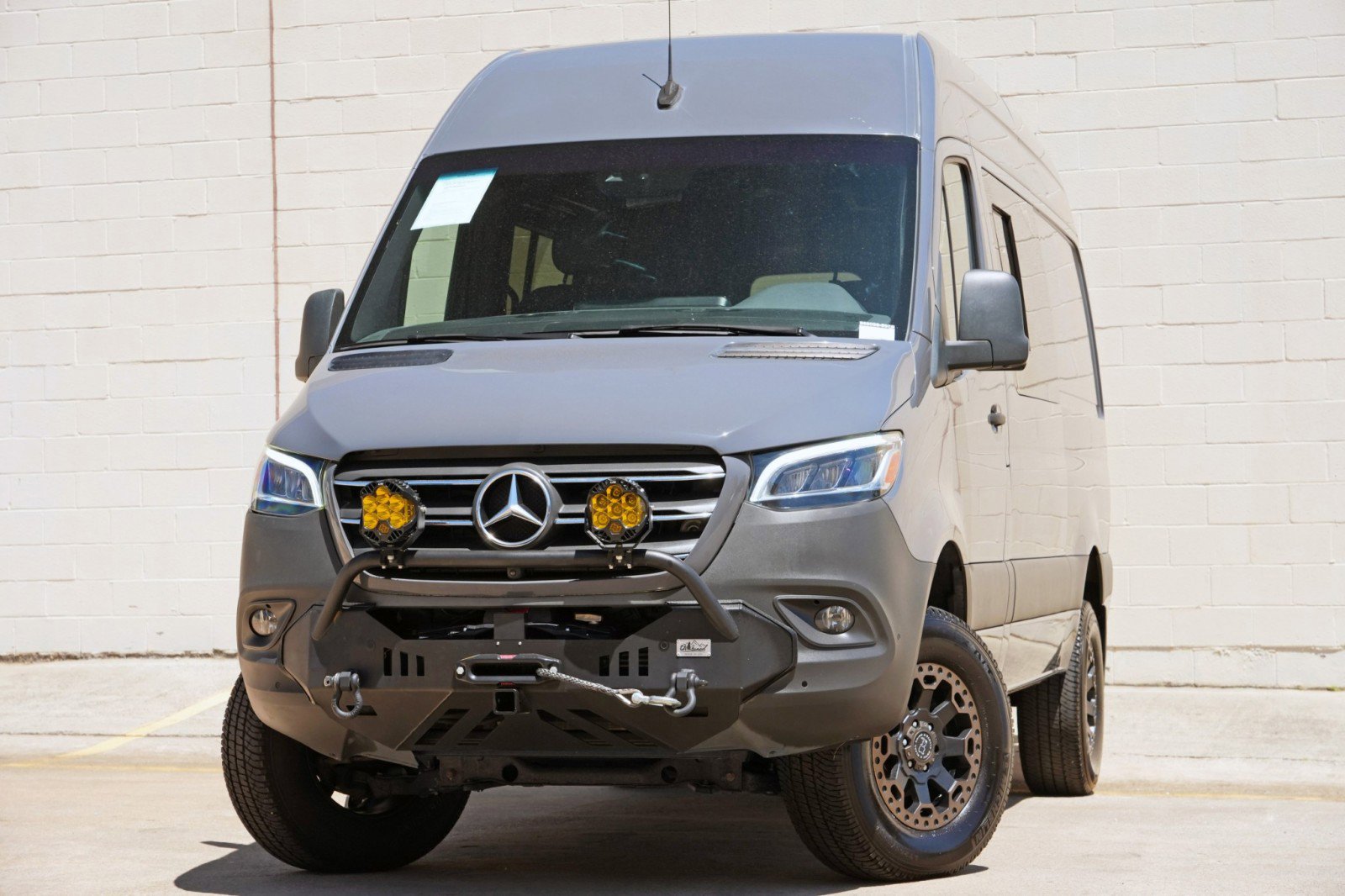 Used 2021 Mercedes-Benz Sprinter 2500 w/ Comfort Plus Package image 3