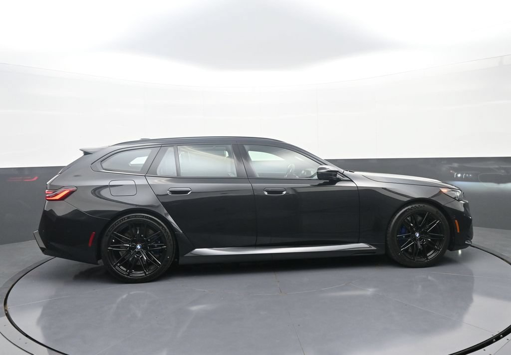 New 2027 BMW M5 Touring AWD/4WD image 8