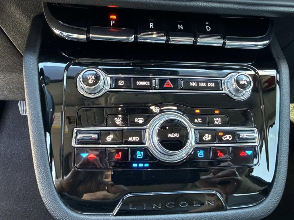 Certified 2021 Lincoln Corsair Reserve w/ Equipment Group 201A image 28