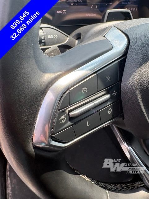 Used 2024 Chevrolet Traverse Z71 w/ Enhanced Driving Package AWD/4WD image 16