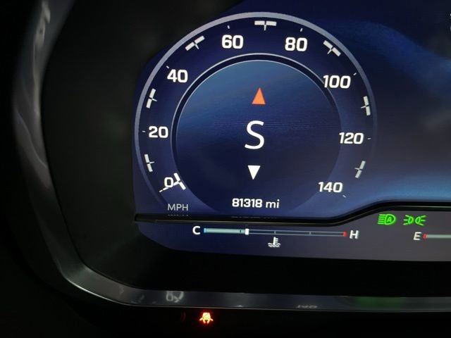 Used 2023 Chevrolet Suburban Premier image 38