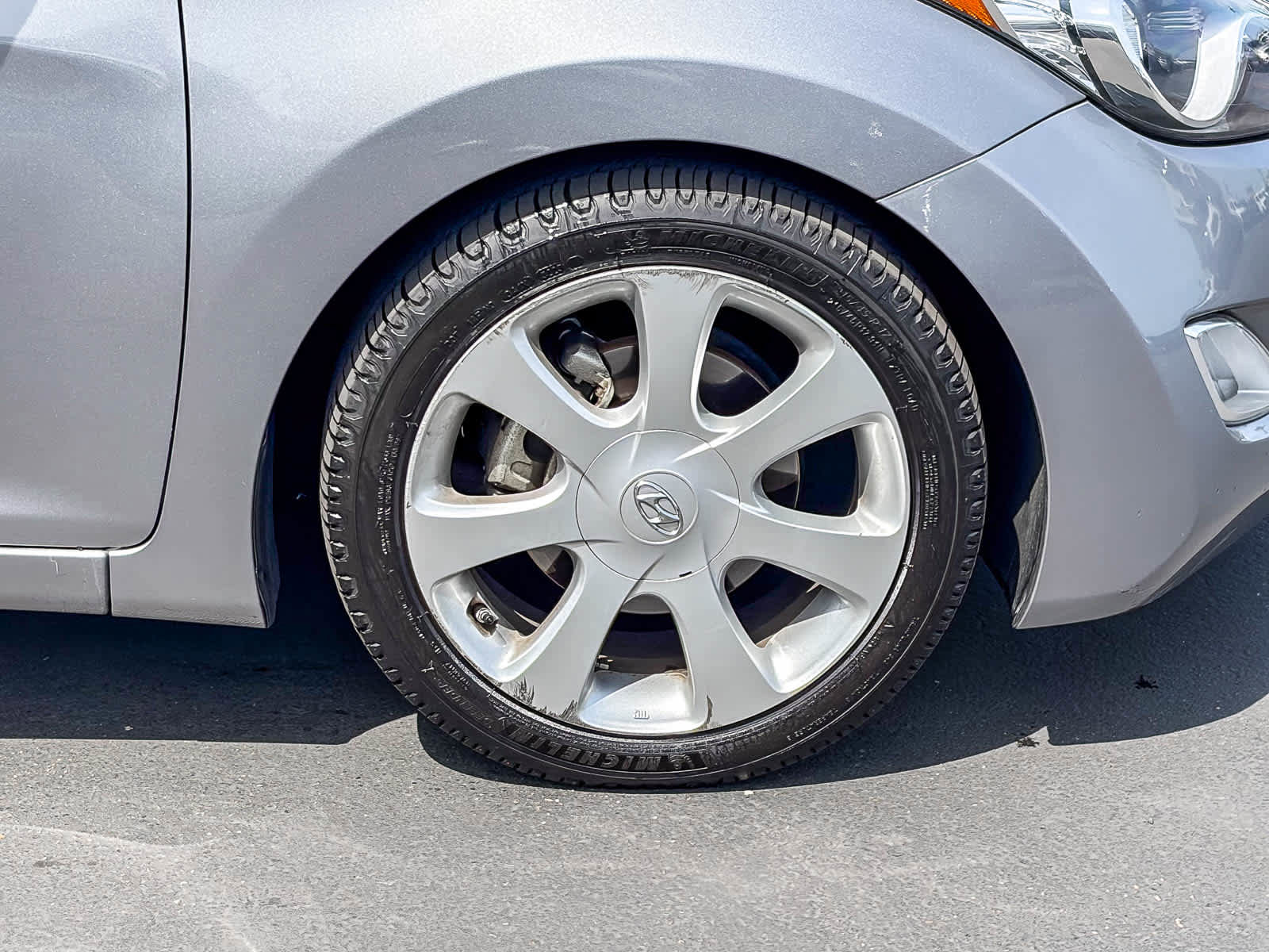 Used 2011 Hyundai Elantra Limited w/ Premium Pkg 5 FWD image 9