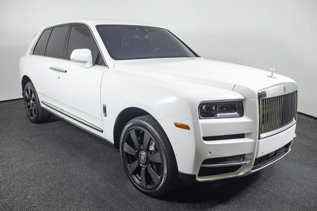 Used 2019 Rolls-Royce Cullinan AWD/4WD image 28