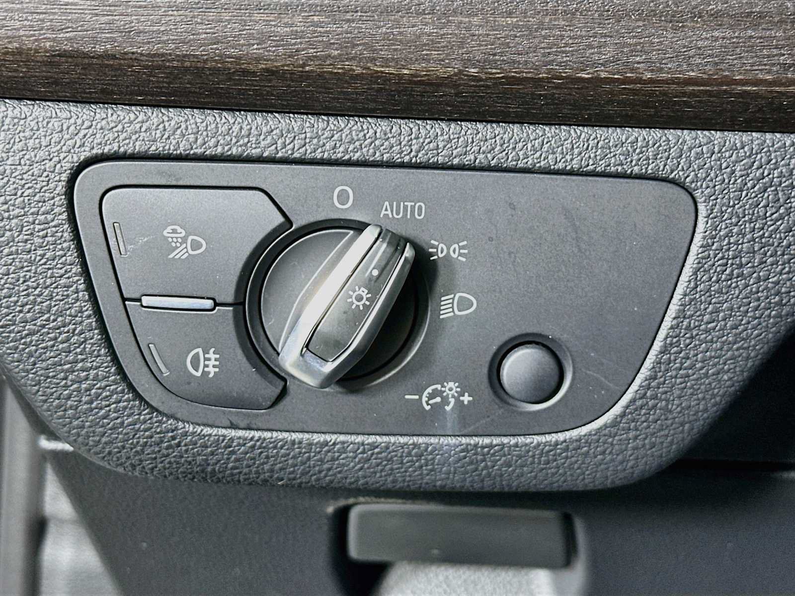 Certified 2023 Audi Q5 Premium AWD/4WD image 10
