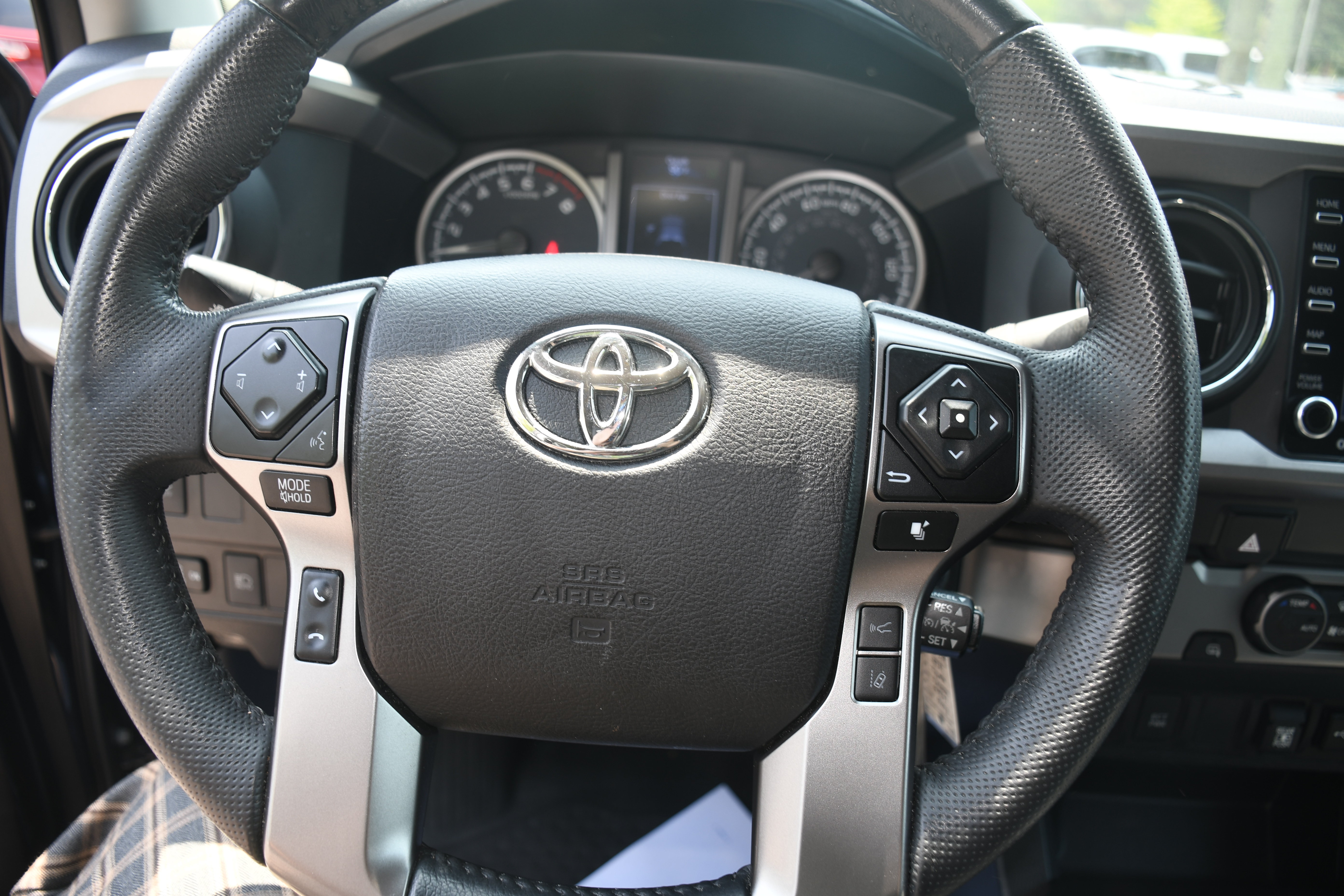 Certified 2021 Toyota Tacoma SR5 RWD image 12