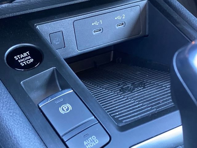 New 2026 Nissan Kicks SV w/ SV Premium Package image 17