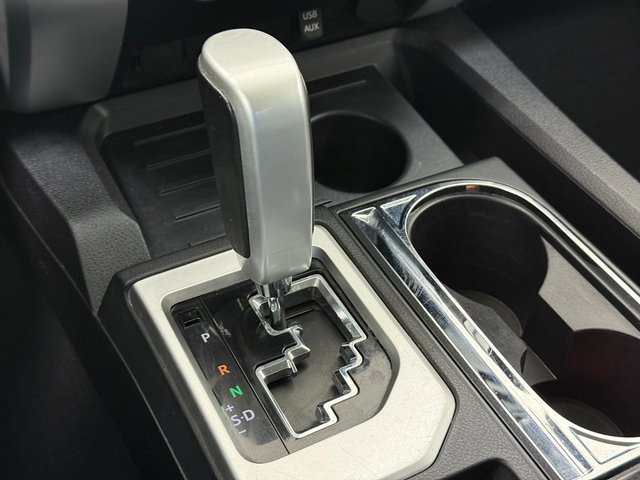 Used 2015 Toyota Tundra SR5 w/ SR5 Upgrade Package image 19