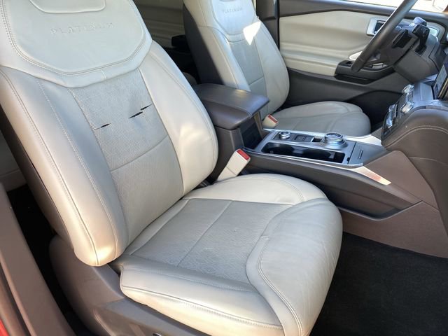Used 2020 Ford Explorer Platinum w/ Premium Technology Package AWD/4WD image 11