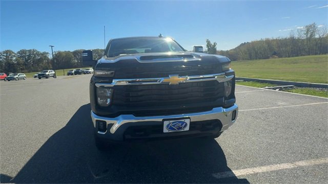 New 2026 Chevrolet Silverado 2500 LT image 3
