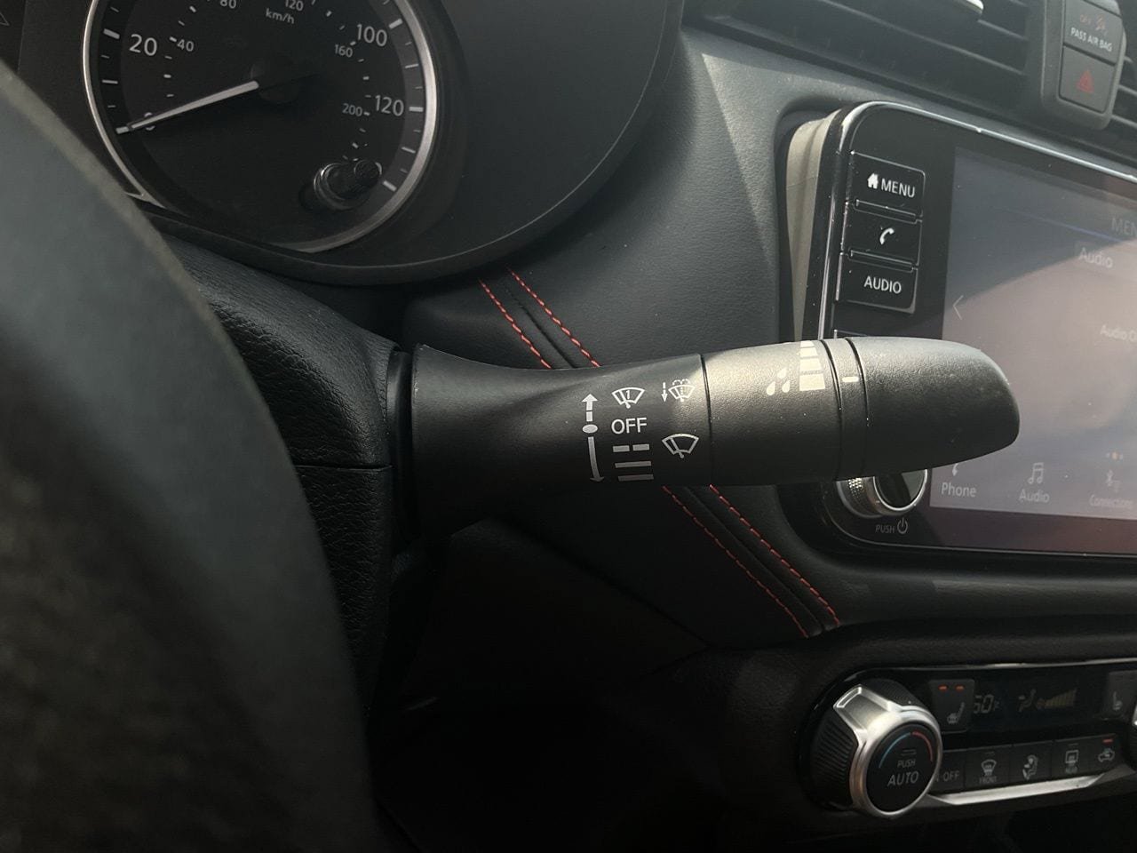 Used 2025 Nissan Versa SR w/ Trunk Package FWD image 31
