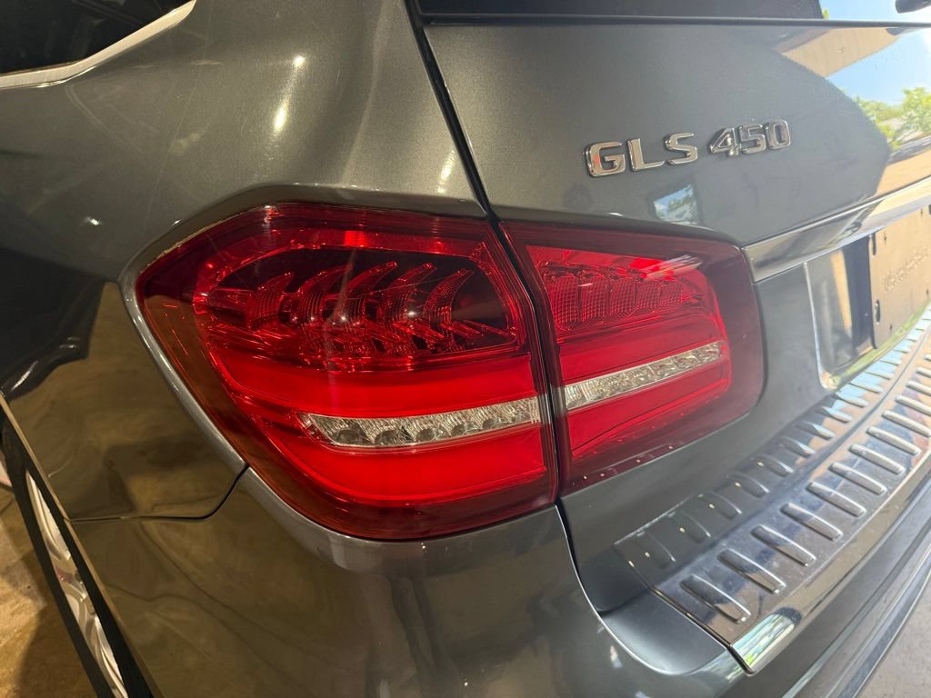 Used 2018 Mercedes-Benz GLS 450 4MATIC image 10