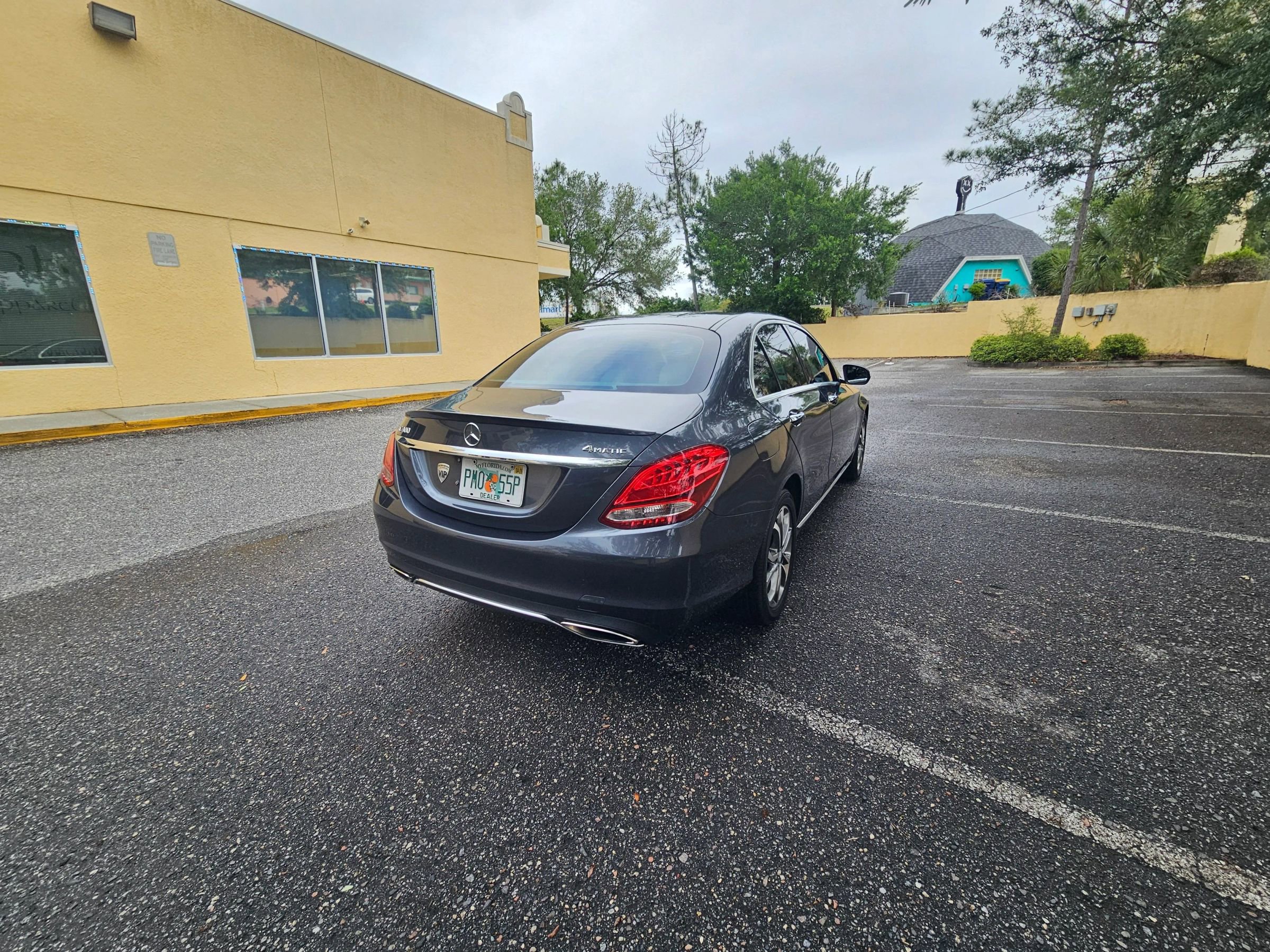 Used 2016 Mercedes-Benz C 300 4MATIC Sedan image 9