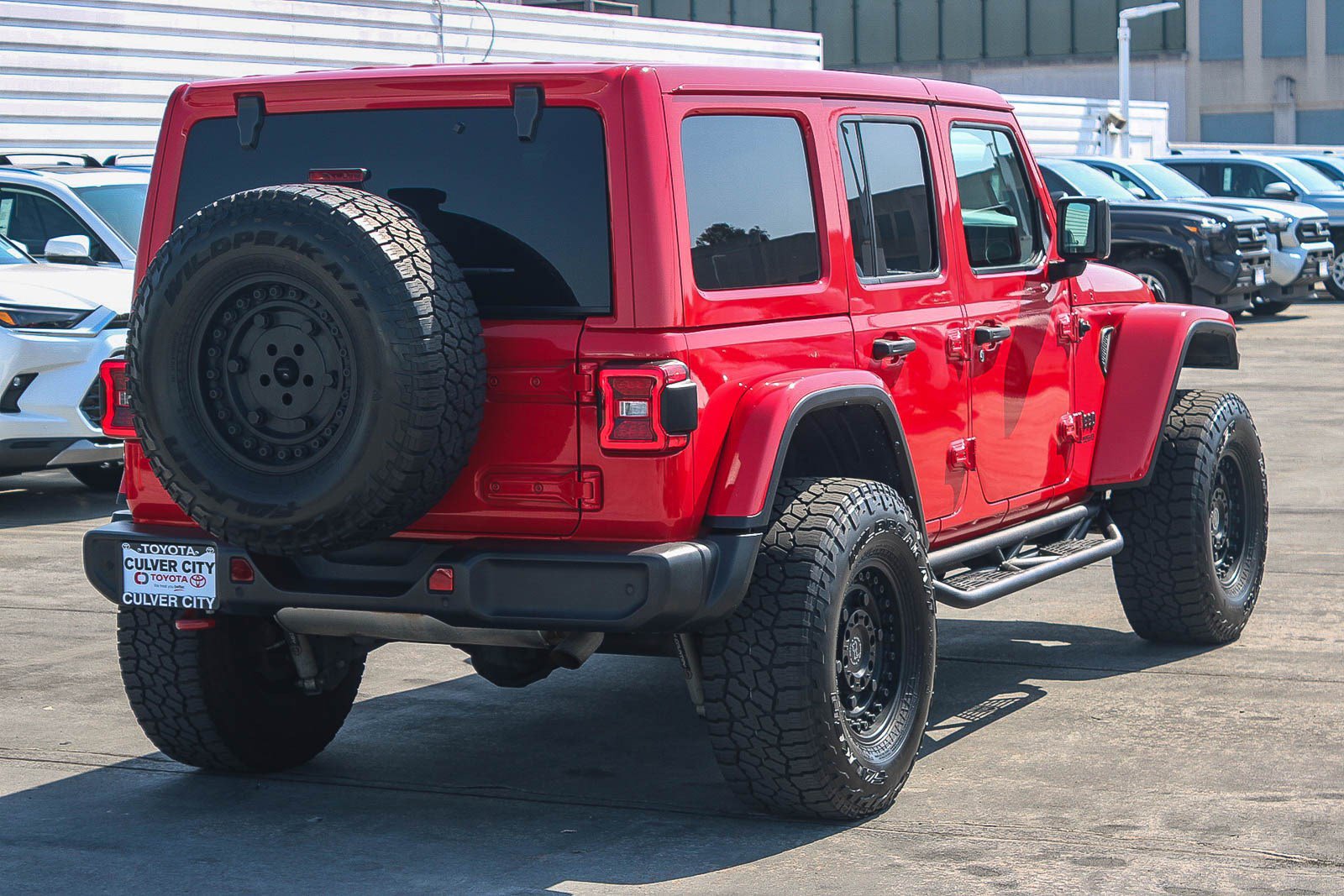 Used 2021 Jeep Wrangler Unlimited Rubicon AWD/4WD image 9