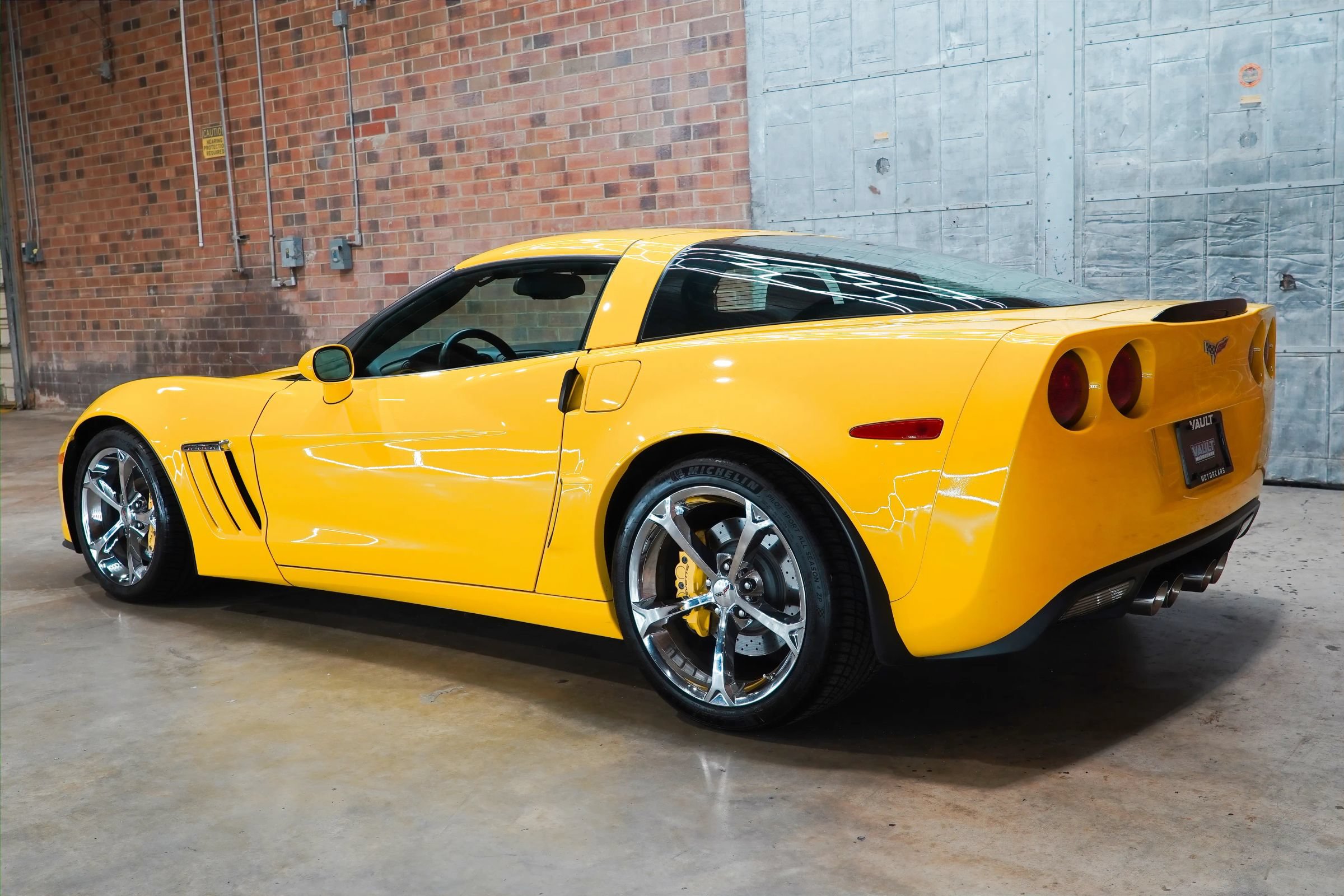 Used 2013 Chevrolet Corvette Grand Sport w/ 3LT Preferred Equipment Group RWD image 10