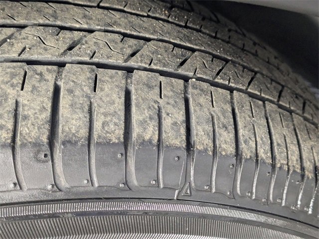 Used 2018 Nissan Rogue SL w/ Premium Package image 9