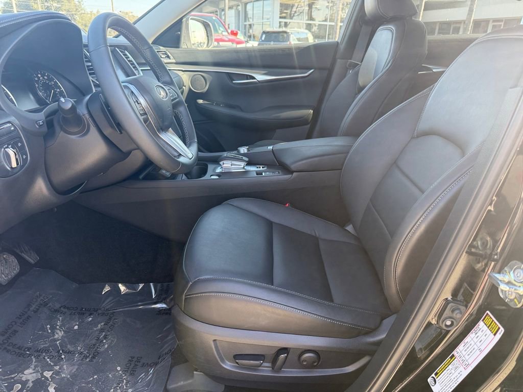Used 2025 INFINITI QX50 Pure image 13