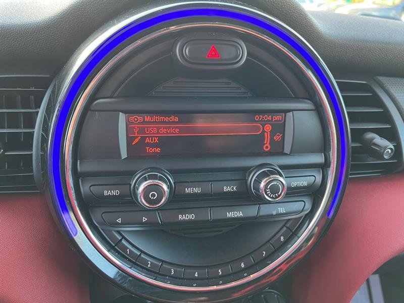 Used 2015 MINI Cooper 4-Door Hardtop FWD image 15