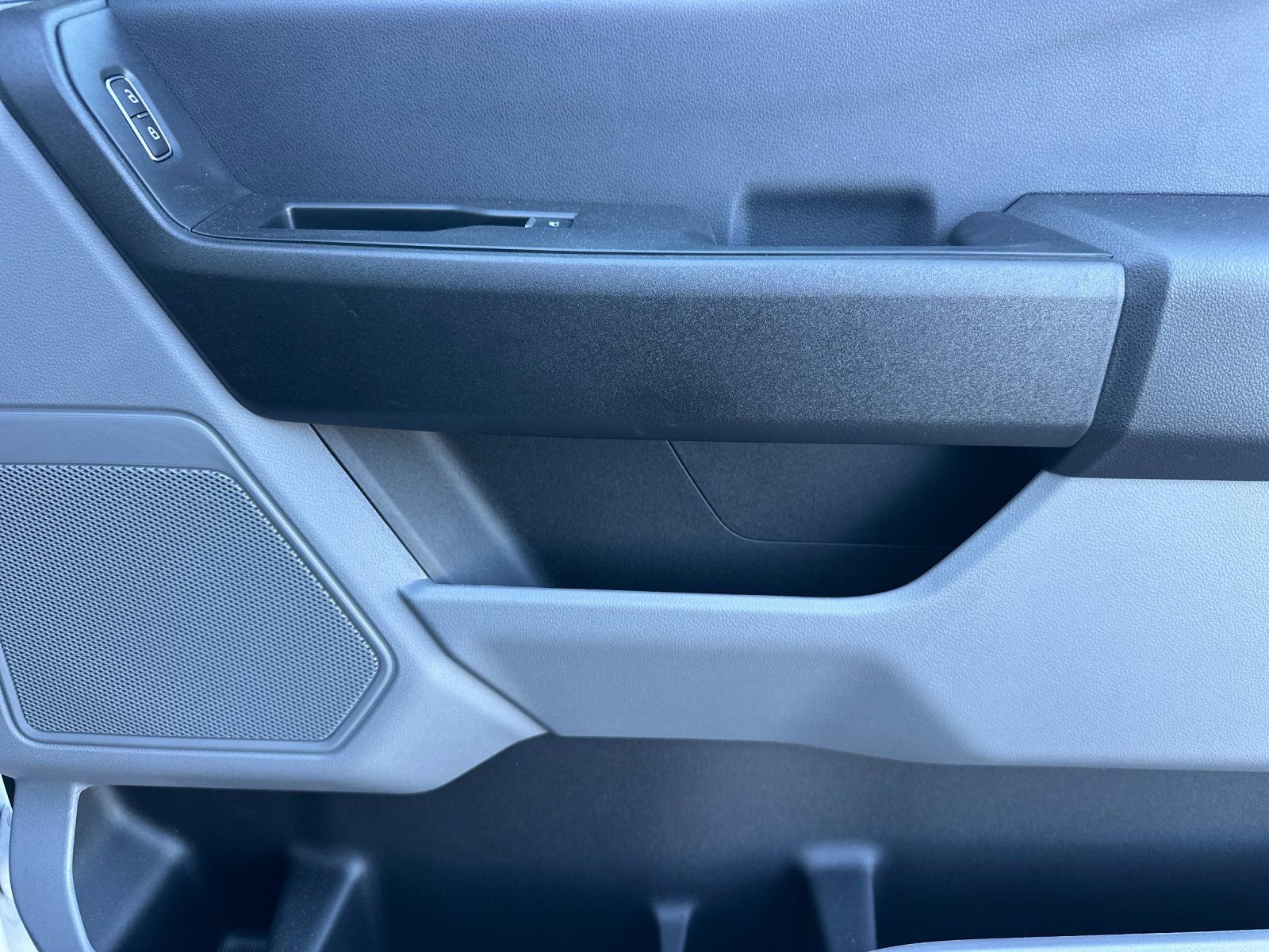 Used 2024 Ford F550 XL w/ XL Chrome Package image 17