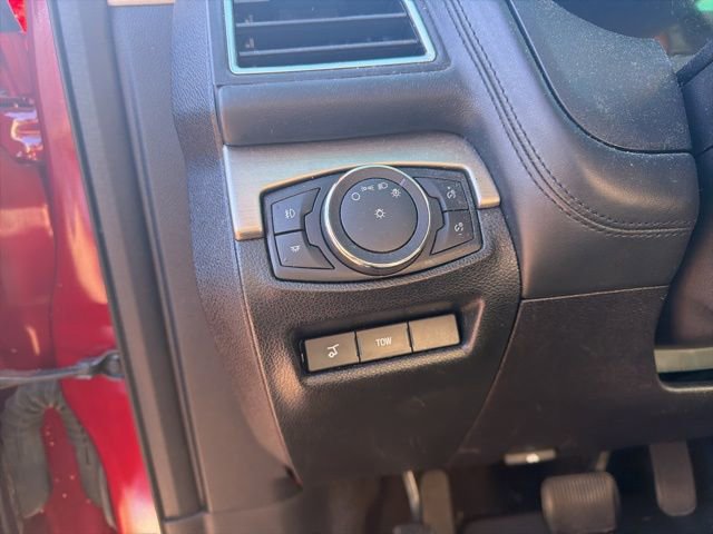 Used 2016 Ford Explorer Platinum image 14