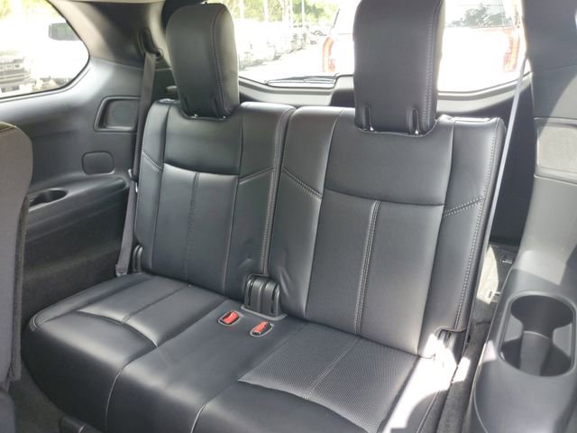 Used 2020 Nissan Pathfinder Platinum FWD image 11