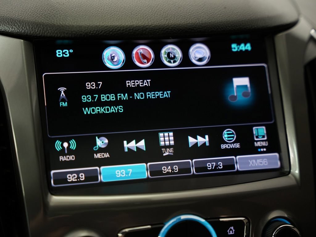 Used 2018 Chevrolet Cruze LT w/ Sun And Sound Package FWD image 20