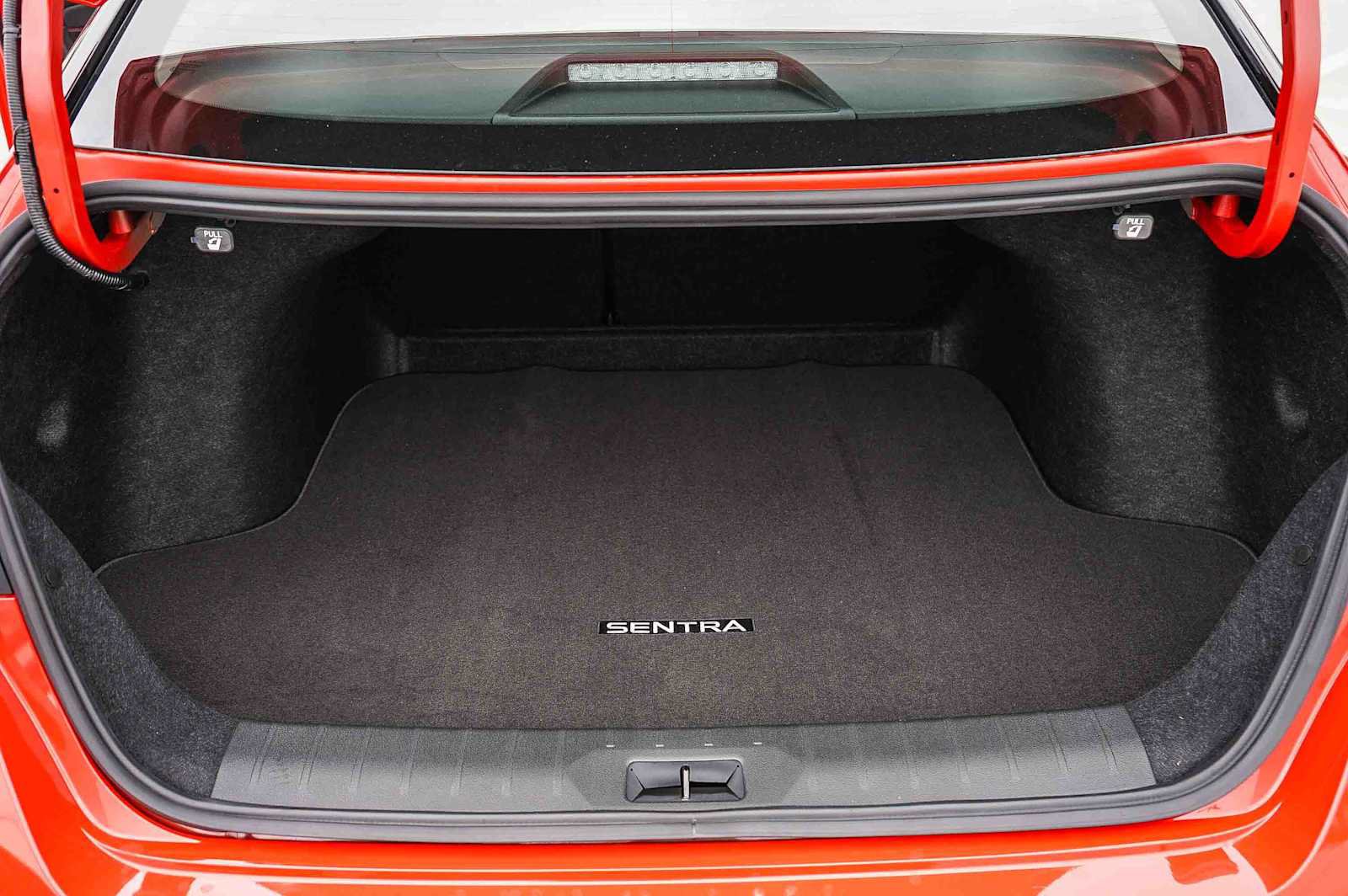 Used 2027 Nissan Sentra SR w/ Floor Mat Package FWD image 25